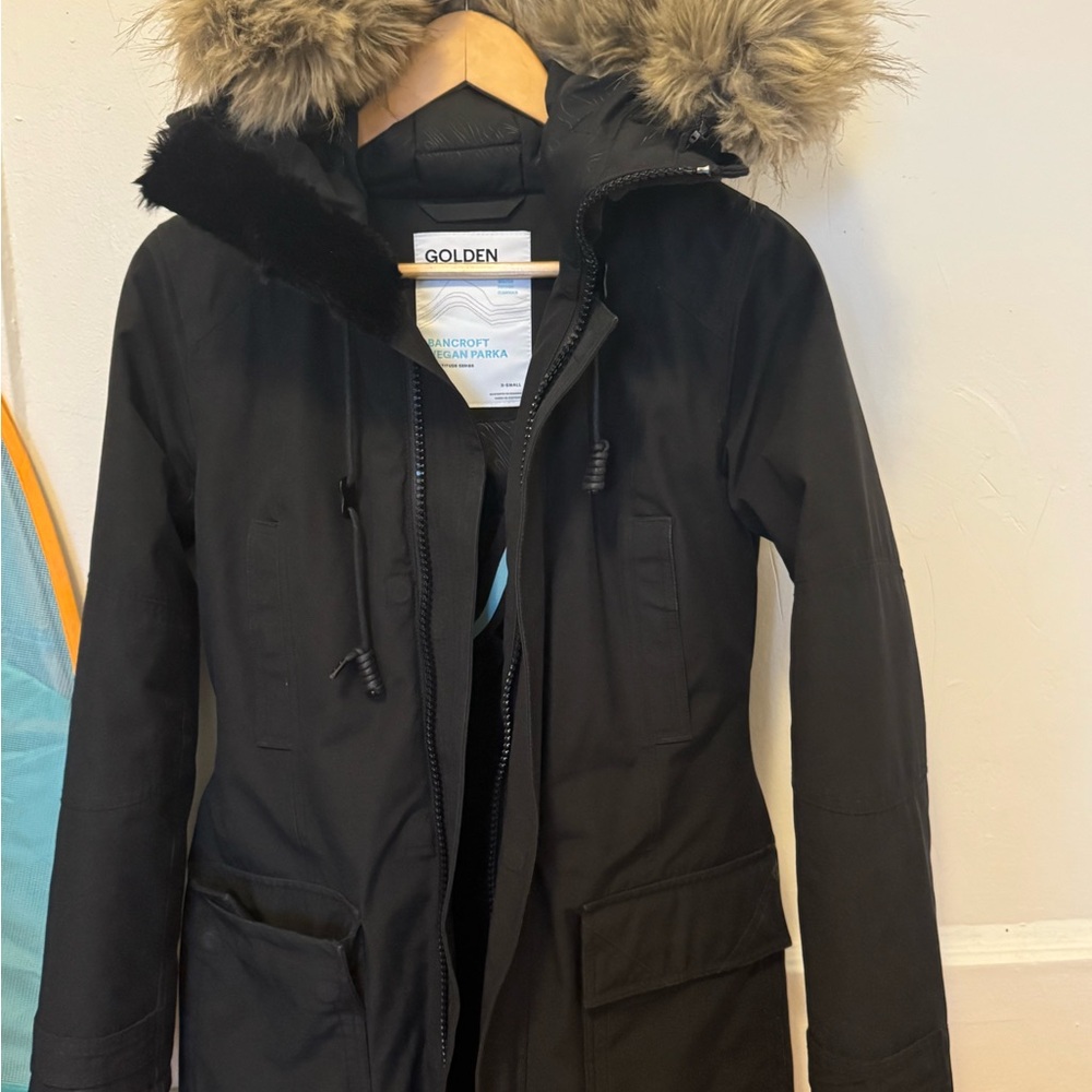 Aritzia TNA Water Proof Parka XS